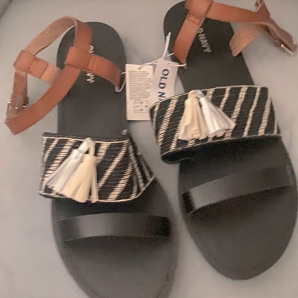 NWT Old Navy Sandal with Tags, NEW - Picture 1 of 7